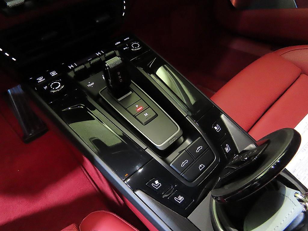 Porsche 911 2025 Rojo - Importación desde Corea - HF Imports Iquique - Foto 17