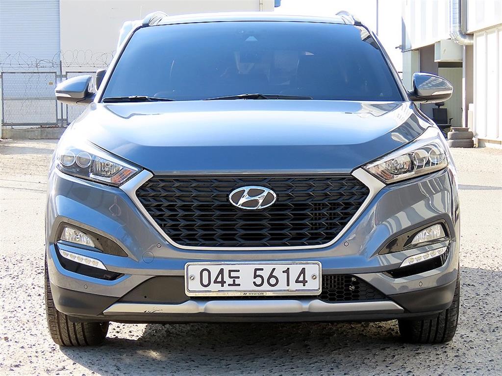 HYUNDAI Tucson 2018 Gris - Importación desde Corea - HF Imports Iquique - Foto 1