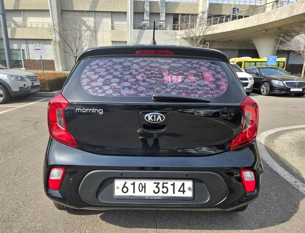 KIA Morning - Vista 5
