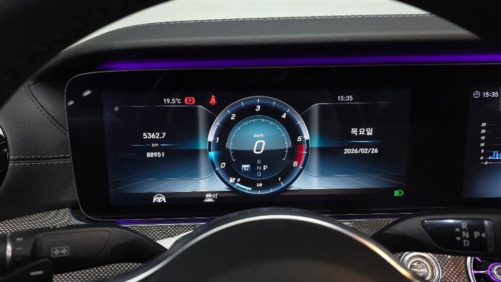 Mercedes Benz CLS Class - Vista 8