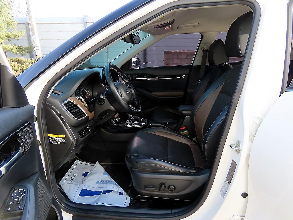 KIA Seltos - Vista 5