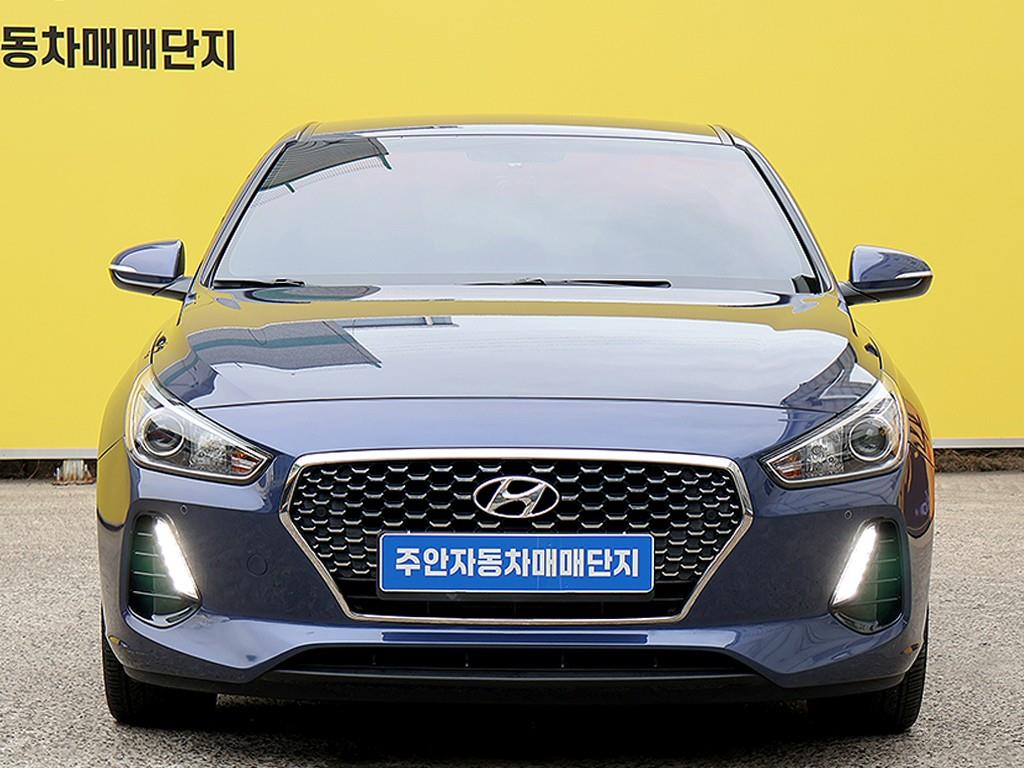 HYUNDAI i30 2018 Azul - Importación desde Corea - HF Imports Iquique - Foto 1