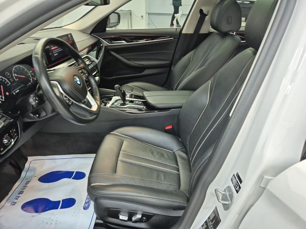 BMW 5 Series - Vista 11