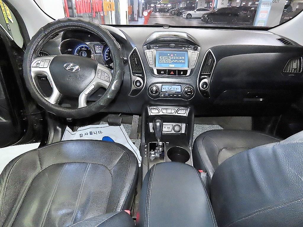 HYUNDAI Tucson - Vista 10