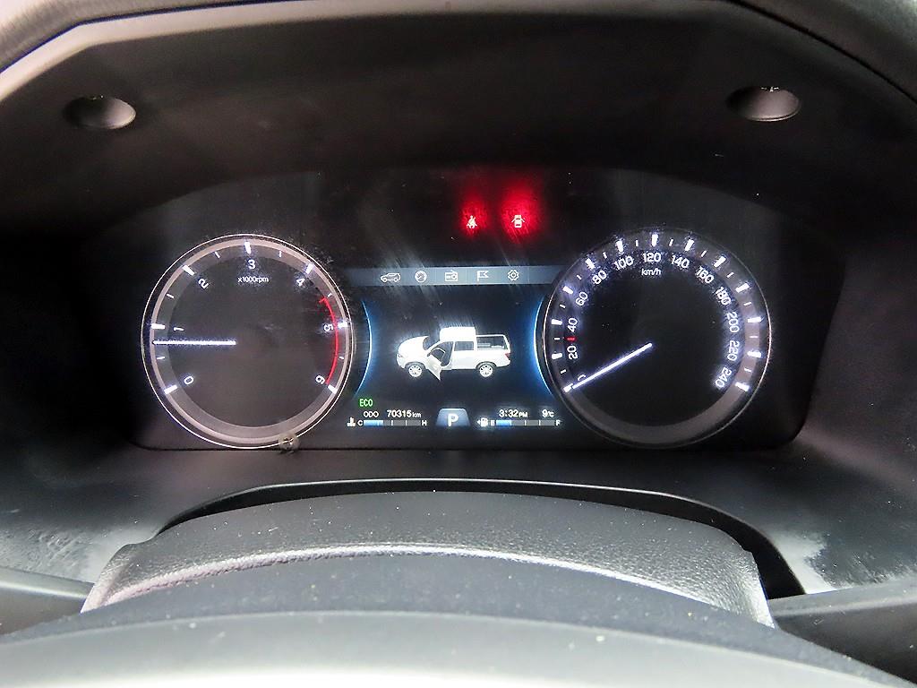 Ssangyong Rexton - Vista 9