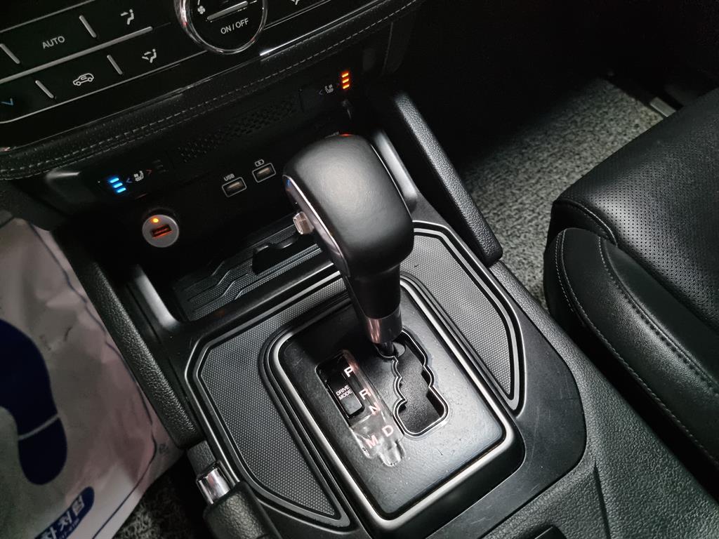 Ssangyong Rexton 2022 Verde - Importación desde Corea - HF Imports Iquique - Foto 14