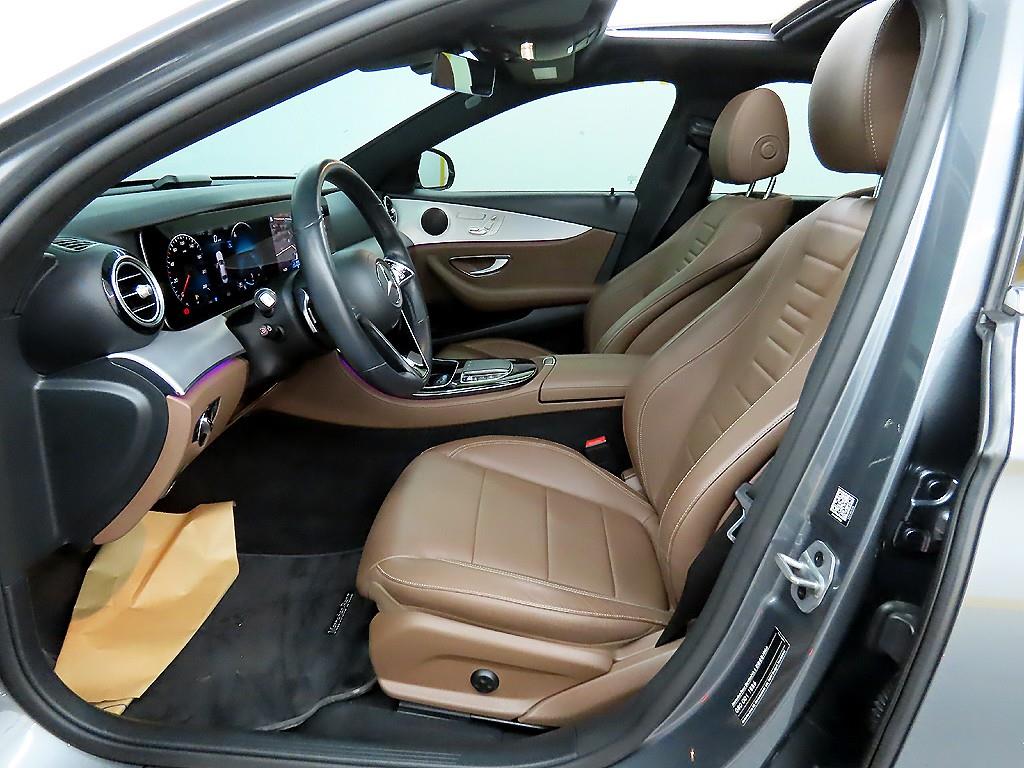 Mercedes Benz E class - Vista 5