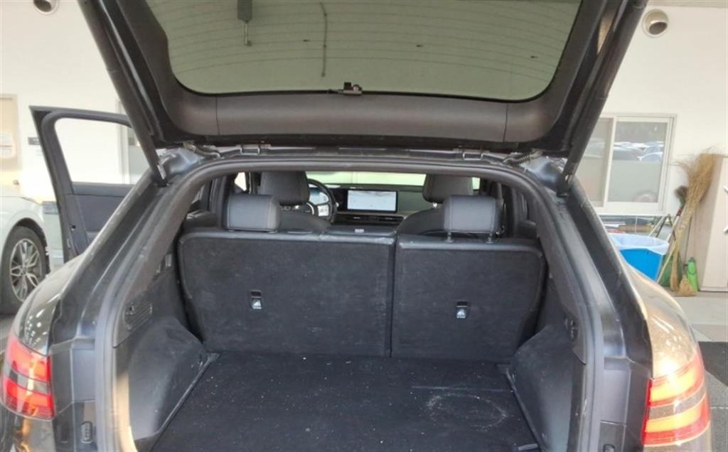 Genesis GV60 2022 Negro - Importación desde Corea - HF Imports Iquique - Foto 14