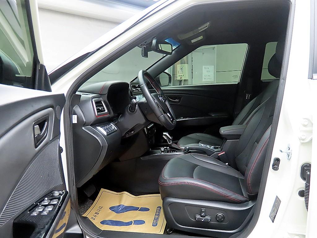 Ssangyong Tivoli - Vista 5