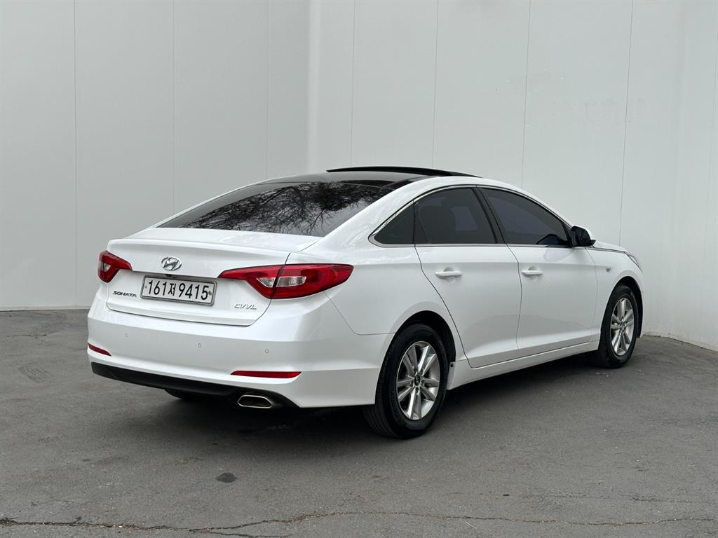 HYUNDAI Sonata - Vista 4