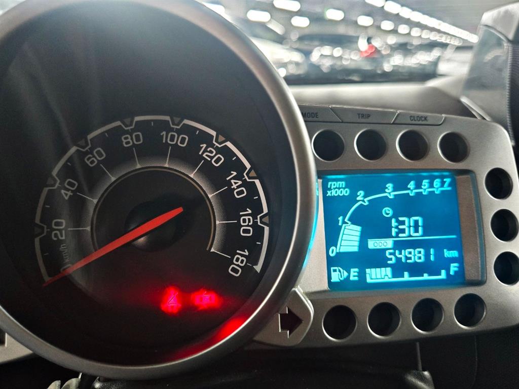 Chevrolet Spark - Vista 6