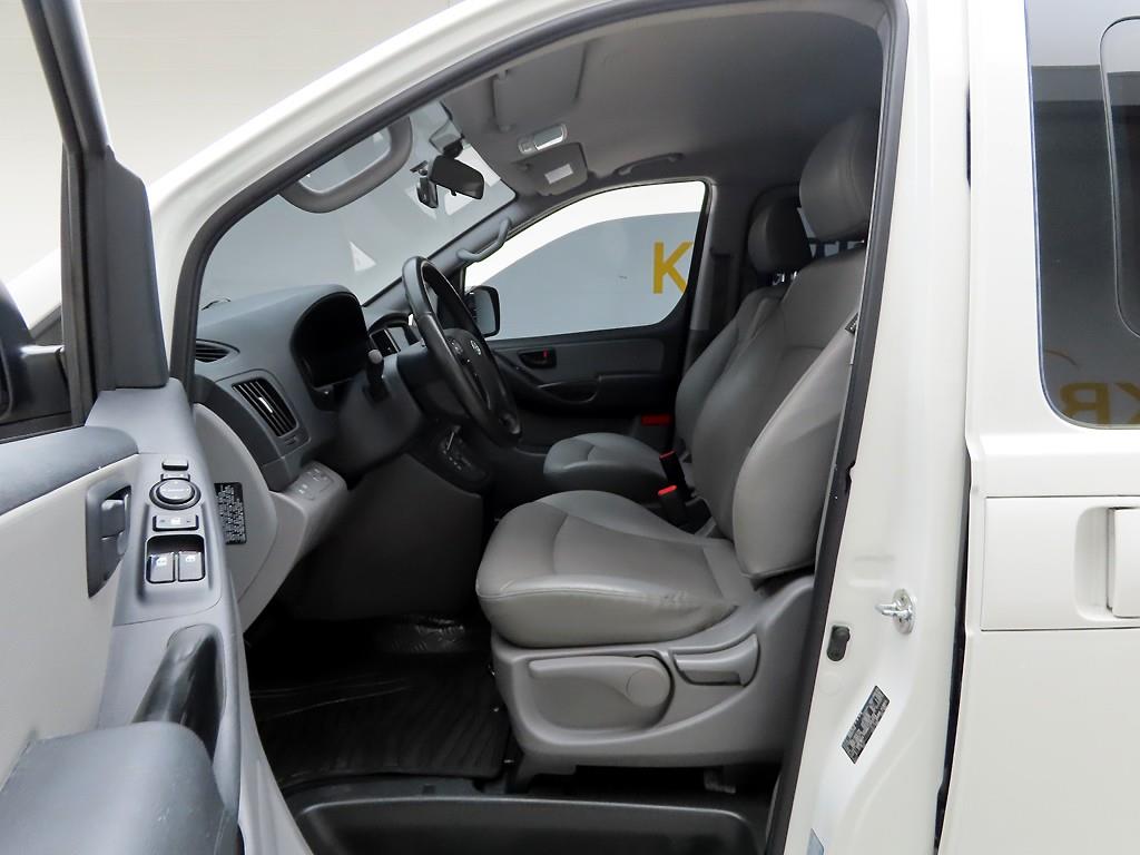 HYUNDAI Starex 2021 Blanco - Importación desde Corea - HF Imports Iquique - Foto 13
