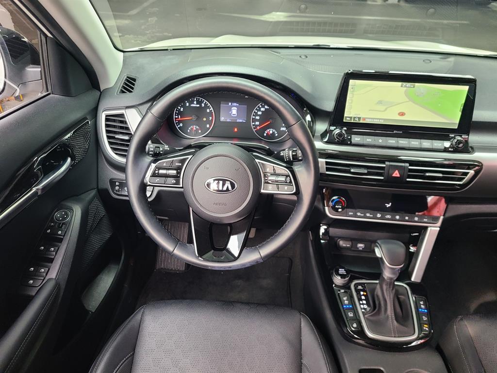 KIA Seltos - Vista 7