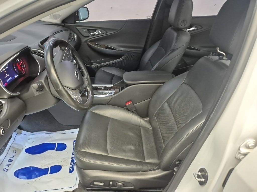 Chevrolet Malibu - Vista 11