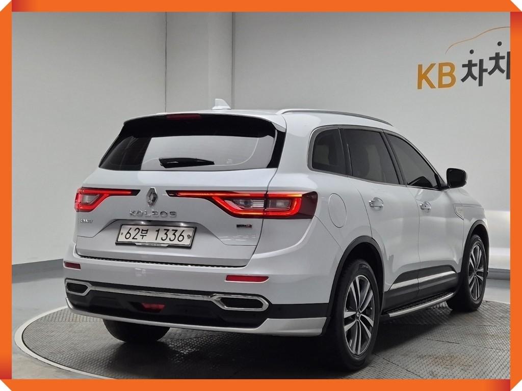 SAMSUNG QM6 - Vista 4