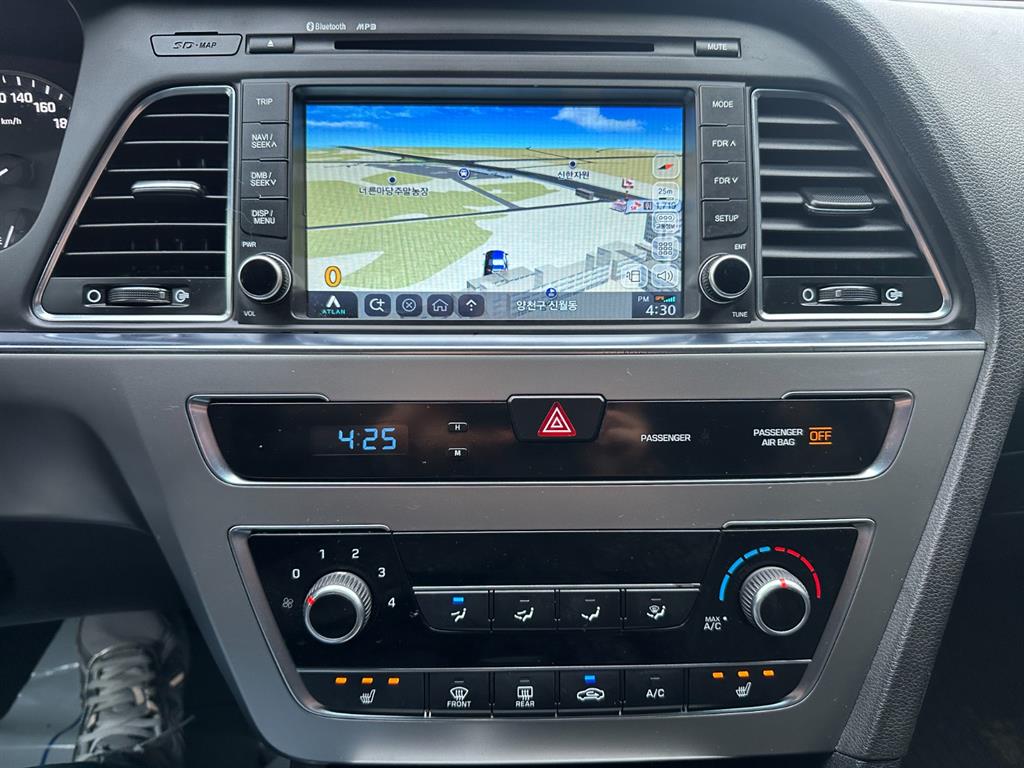 HYUNDAI Sonata - Vista 10