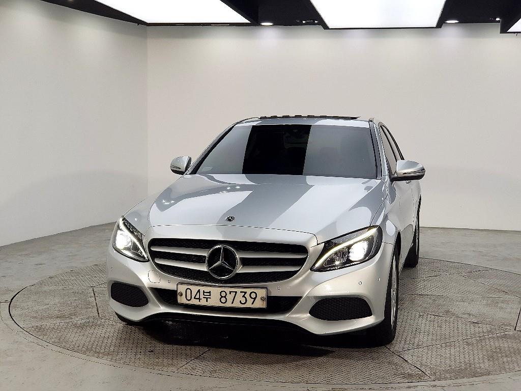 Mercedes Benz C Class - Vista 2