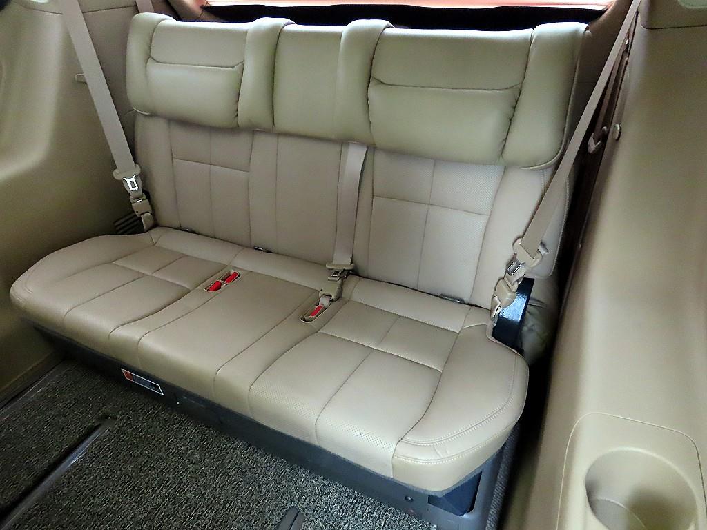 KIA Carnival - Vista 7