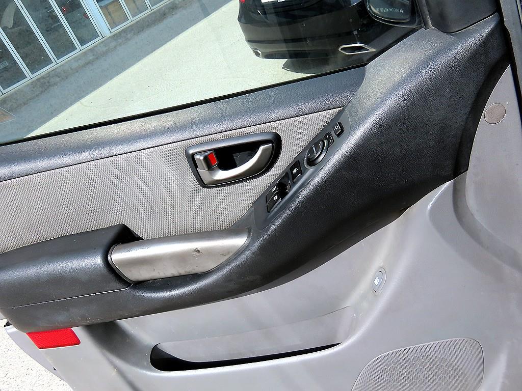 HYUNDAI Starex - Vista 11