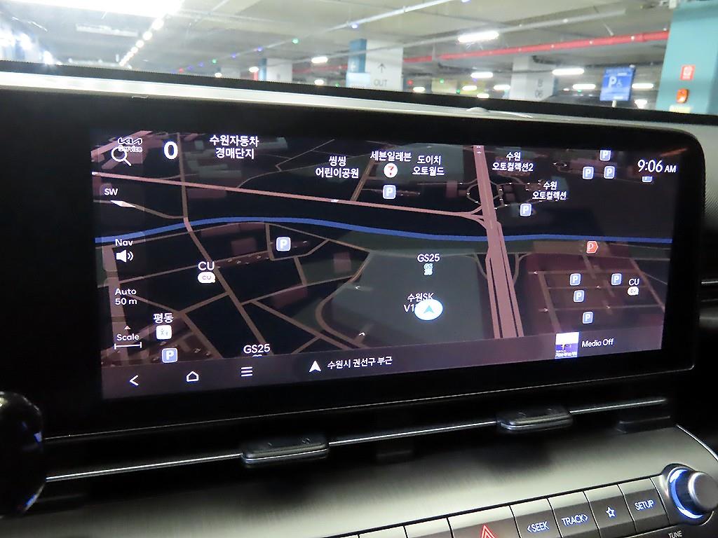 HYUNDAI Kona - Vista 12