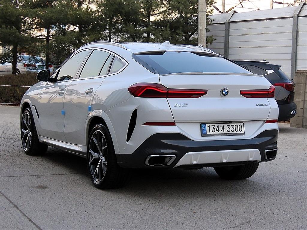 BMW X6 - Vista 3