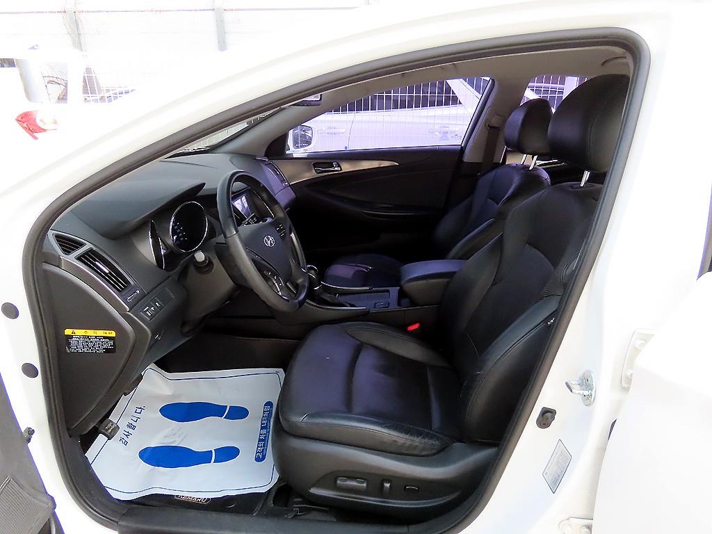 HYUNDAI Sonata - Vista 5