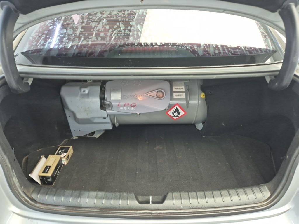 KIA K5 2018 Plateado - Importación desde Corea - HF Imports Iquique - Foto 18