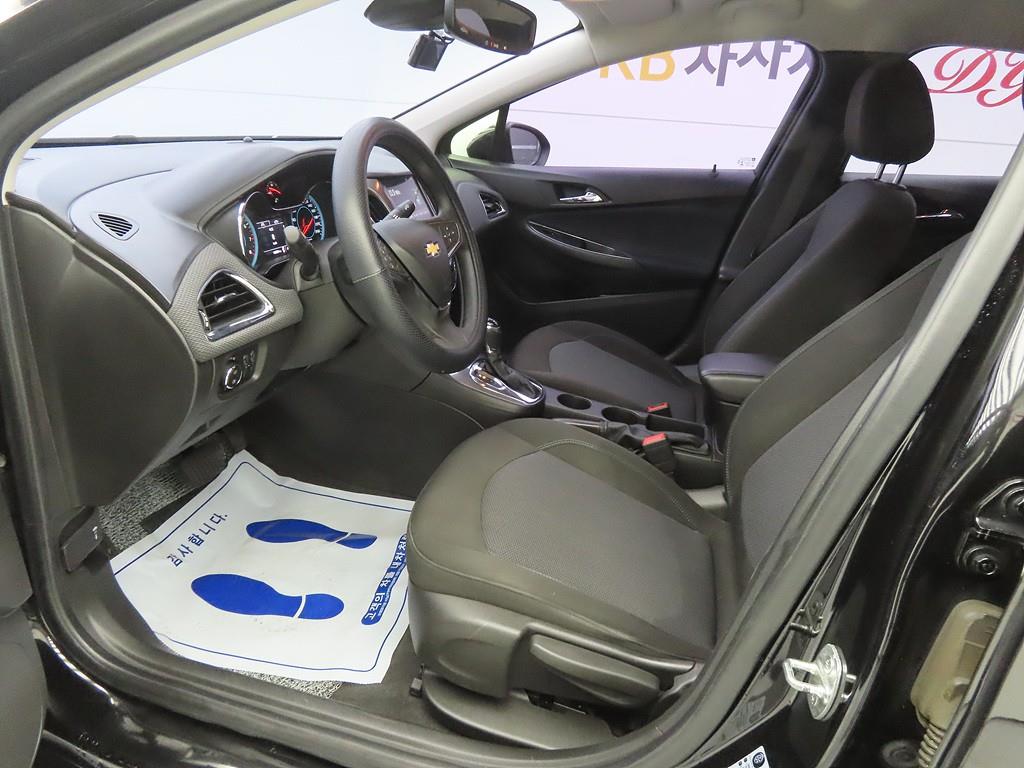 Chevrolet Cruise - Vista 5