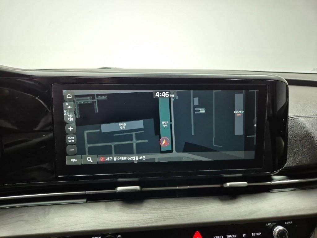 KIA Carnival - Vista 8