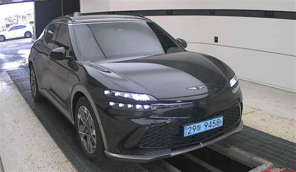 Genesis GV60 - Vista 4