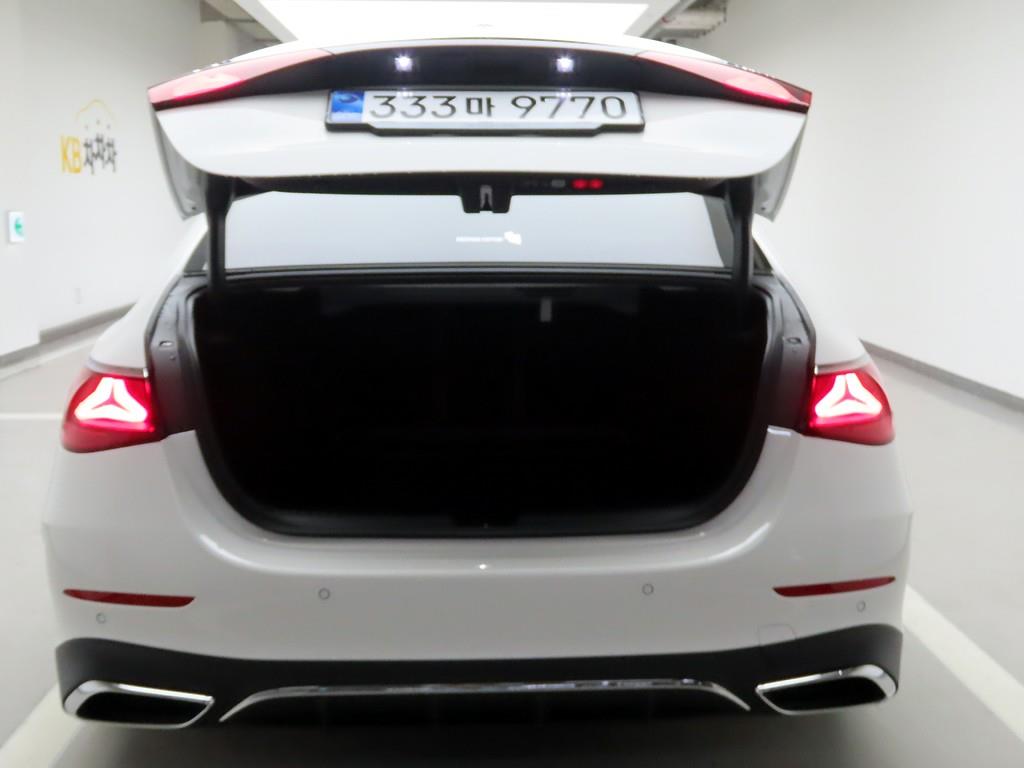 Mercedes Benz E class - Vista 5