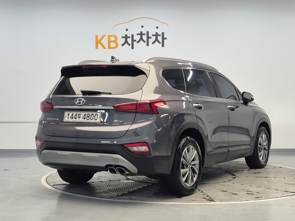 HYUNDAI Santa Fe - Vista 3