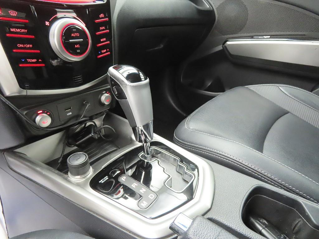 Ssangyong Tivoli - Vista 11