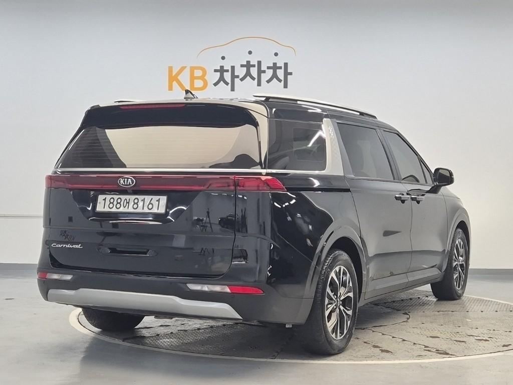 KIA Carnival - Vista 3
