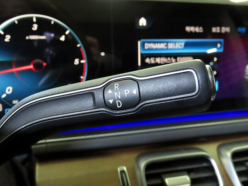 Mercedes Benz GLS Class - Vista 12