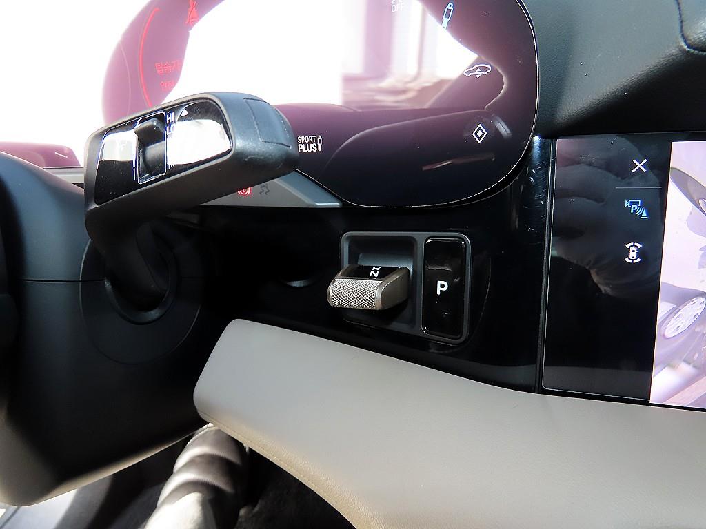 Porsche Taycan - Vista 10