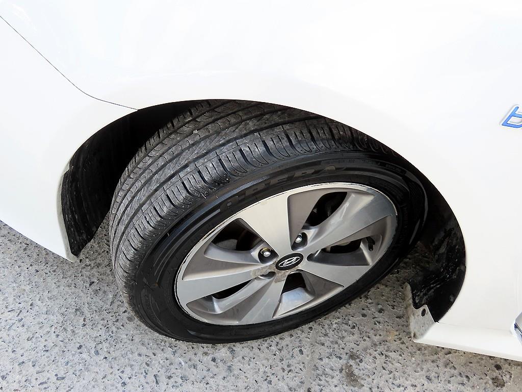 HYUNDAI Sonata 2012 Blanco - Importación desde Corea - HF Imports Iquique - Foto 20