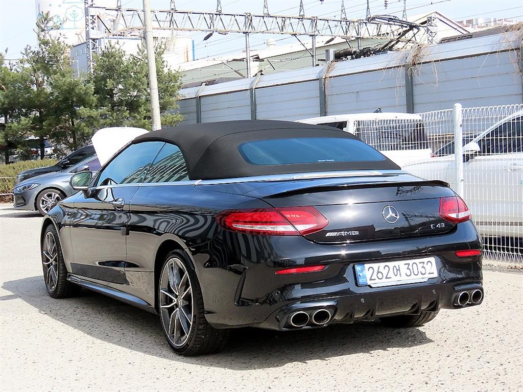 Mercedes Benz C Class - Vista 3