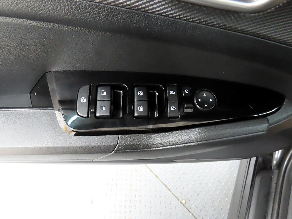 KIA Sportage - Vista 11