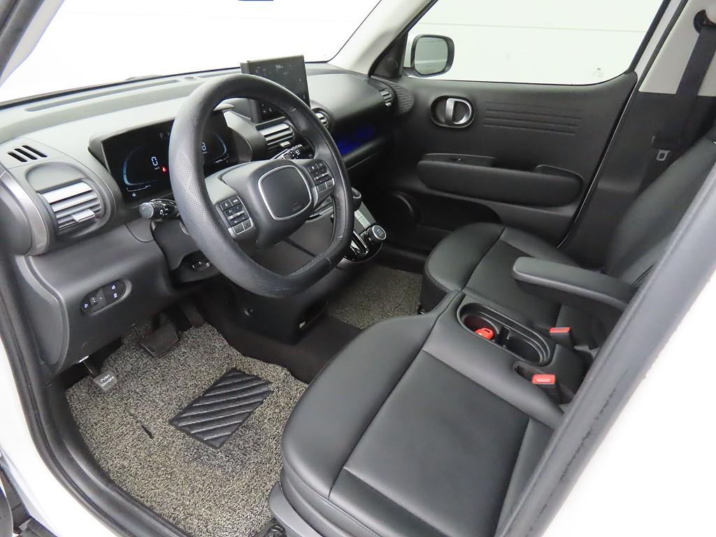 HYUNDAI Casper - Vista 6