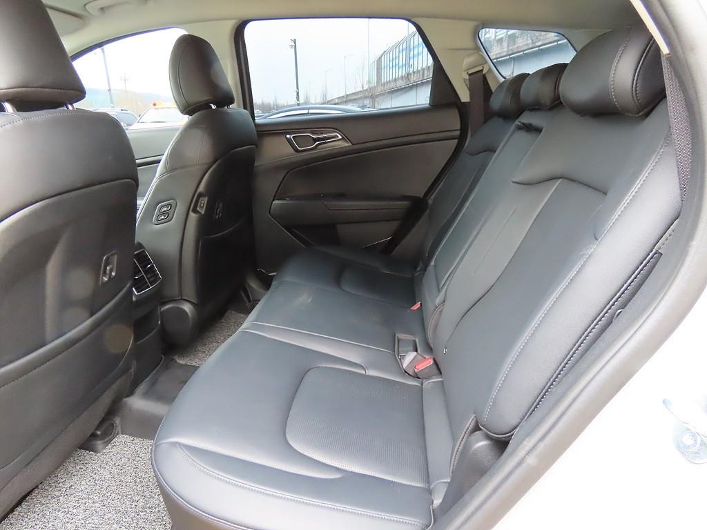 KIA Sportage - Vista 6