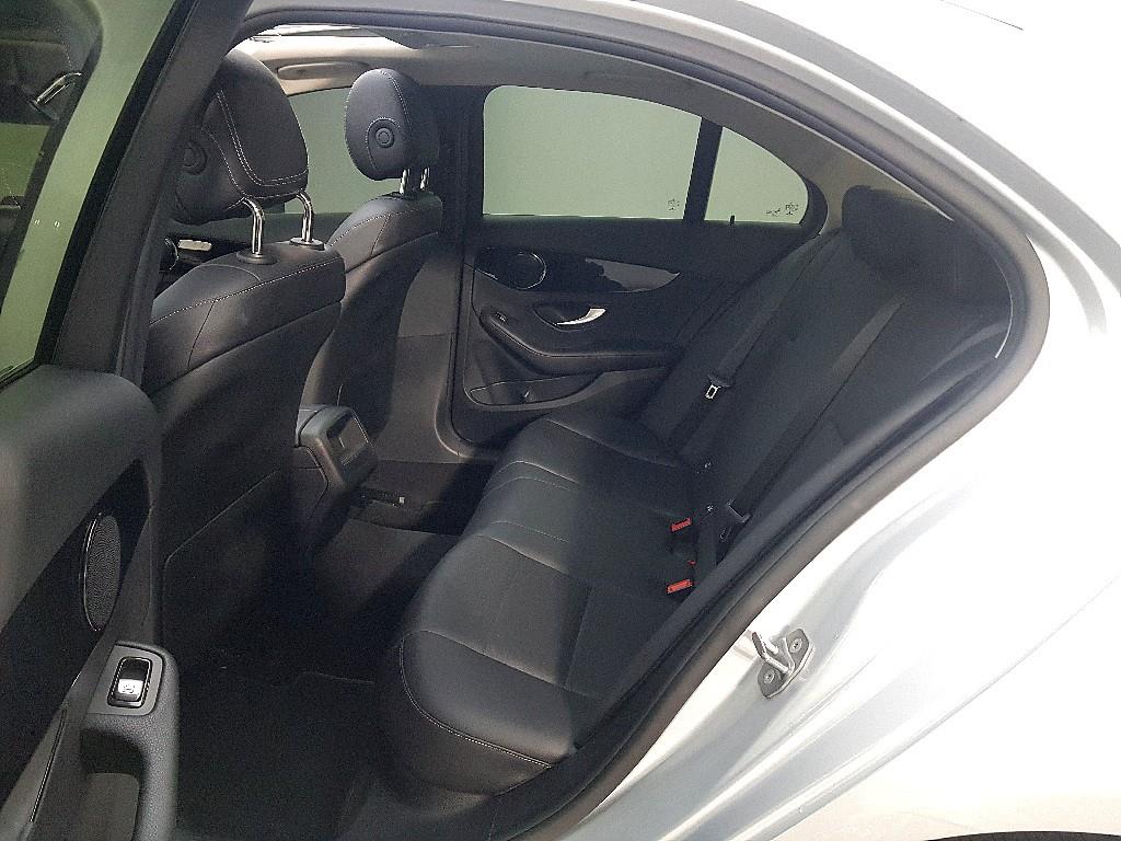 Mercedes Benz C Class - Vista 9