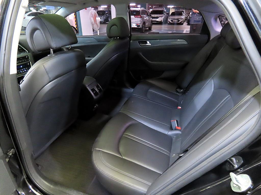 HYUNDAI Sonata - Vista 7