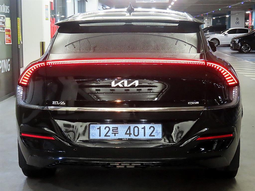KIA EV6 - Vista 5