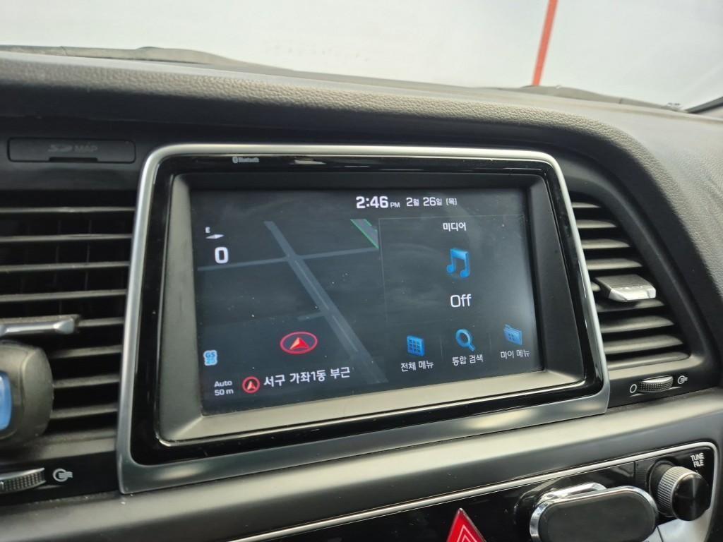 HYUNDAI Sonata 2018 Plateado - Importación desde Corea - HF Imports Iquique - Foto 13