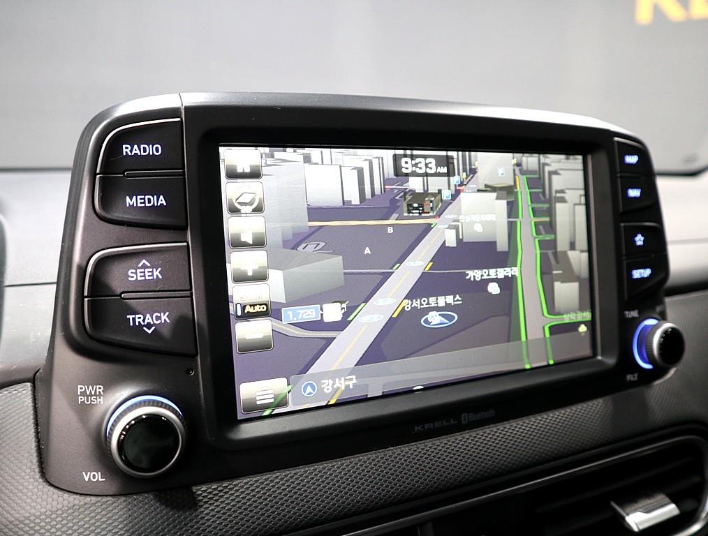 HYUNDAI Kona - Vista 10