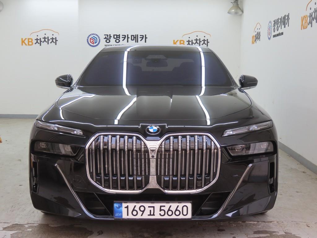BMW 7 Series 2024 Negro - Importación desde Corea - HF Imports Iquique - Foto 1