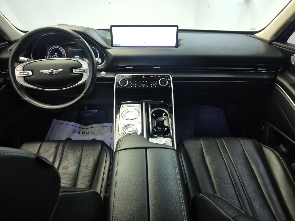 Genesis GV80 - Vista 7