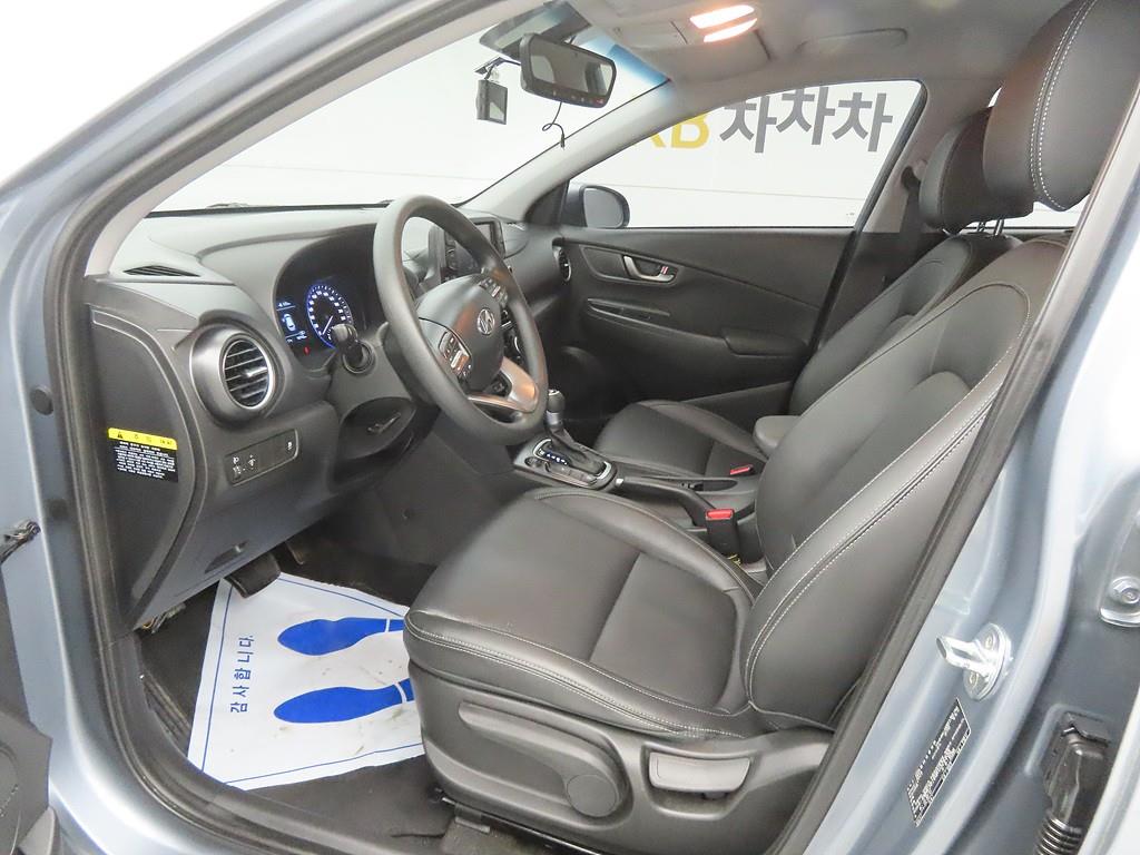 HYUNDAI Kona - Vista 5