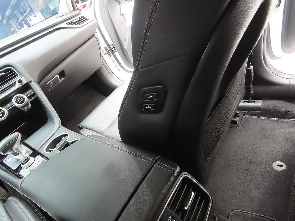 Genesis G70 2019 Blanco - Importación desde Corea - HF Imports Iquique - Foto 9